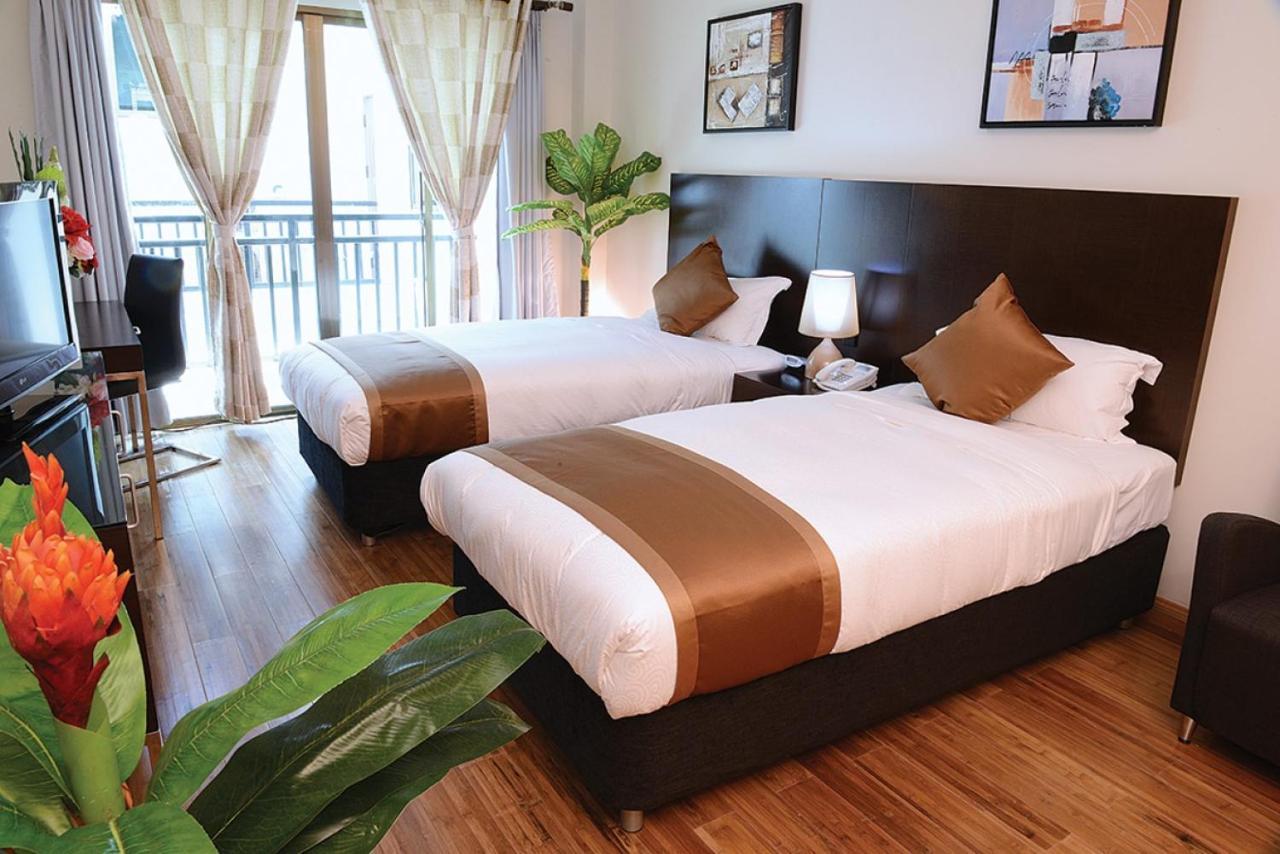 Timor Plaza Hotel & Apartments Ділі Екстер'єр фото