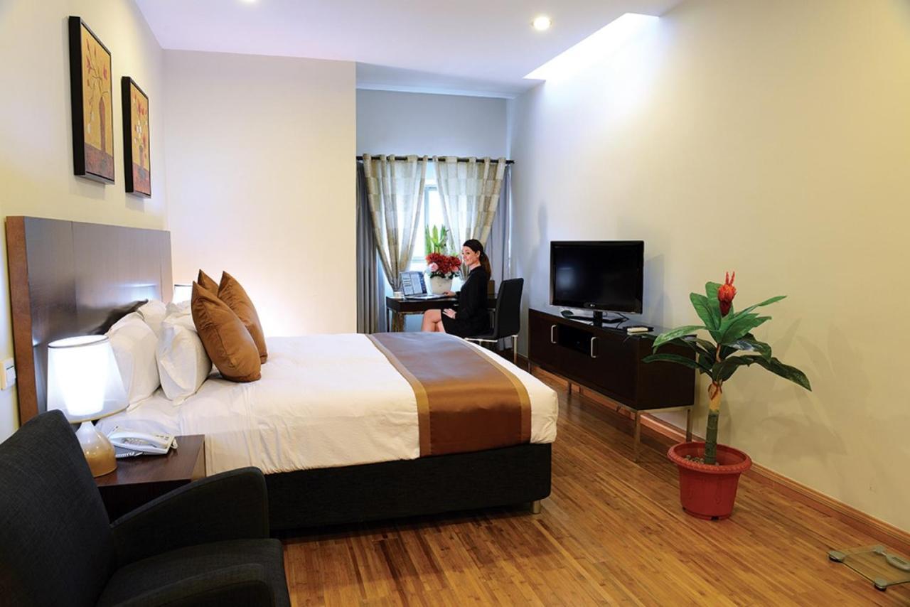 Timor Plaza Hotel & Apartments Ділі Екстер'єр фото