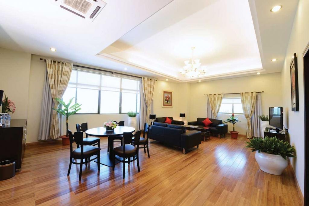 Timor Plaza Hotel & Apartments Ділі Номер фото